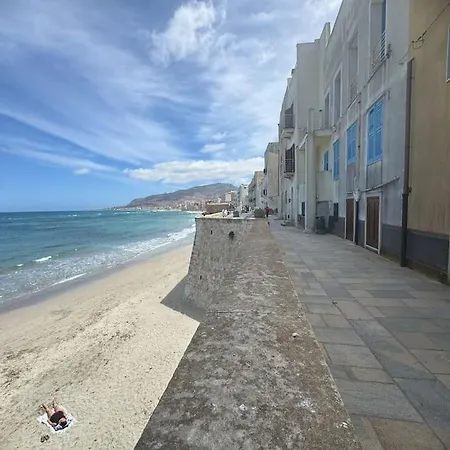 Lato Nord Il Blu Vista E Accesso Mare Diretto