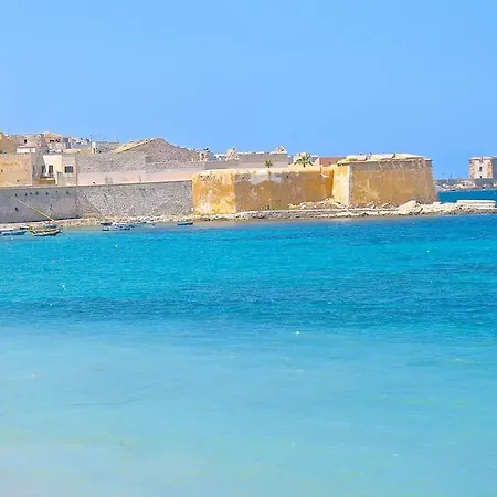 Lato Nord Il Blu Vista E Accesso Mare Diretto Trapani